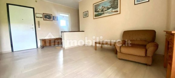 Apartamento de 3 dormitorios en Scandiano, Italy No. 154298 3