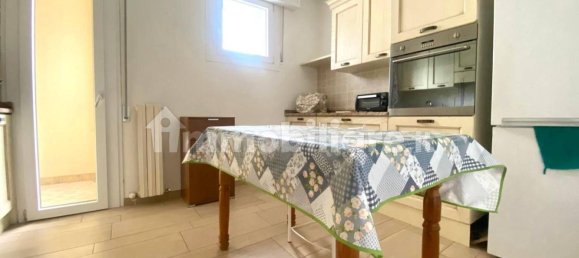 Apartamento de 3 dormitorios en Scandiano, Italy No. 154298 4