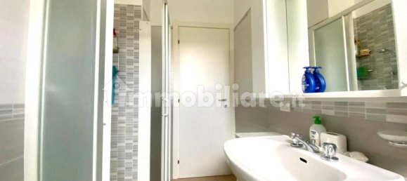 Apartamento de 3 dormitorios en Scandiano, Italy No. 154298 10