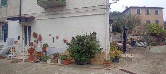 3 rooms Apartment in Viterbo, Italy No. 160406 10
