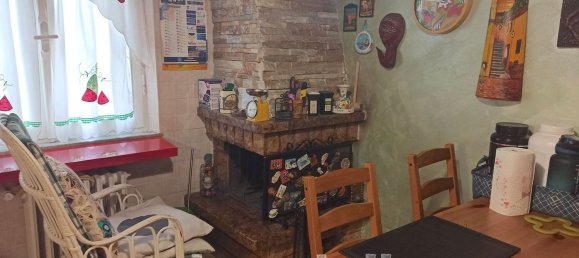 3 rooms Apartment in Viterbo, Italy No. 160406 6