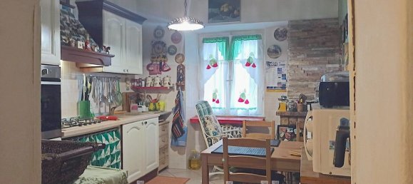 3 rooms Apartment in Viterbo, Italy No. 160406 4