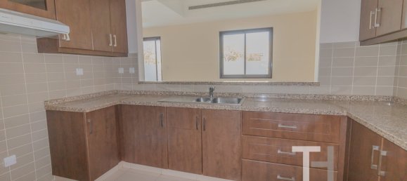 Вилла с 3 спальнями в Рим, ОАЭ № 32228 3