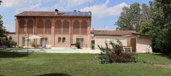 2 bedrooms House in Rottofreno, Italy No. 366054 3