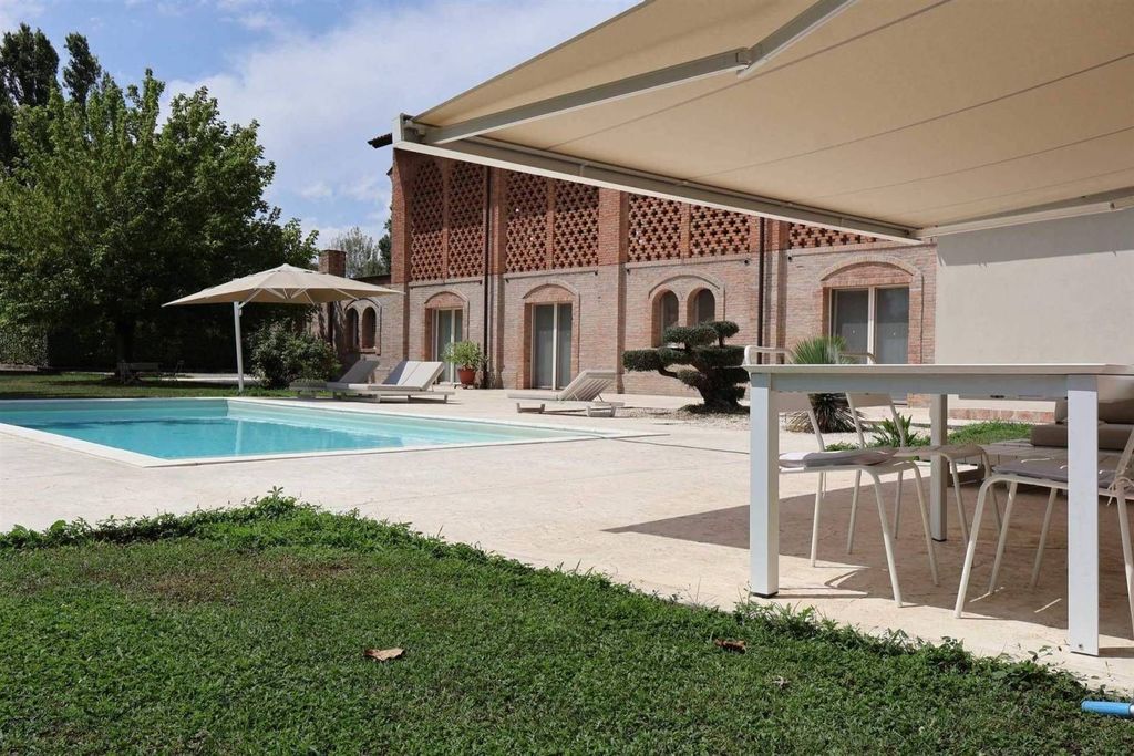 2 bedrooms House in Rottofreno, Italy No. 366054