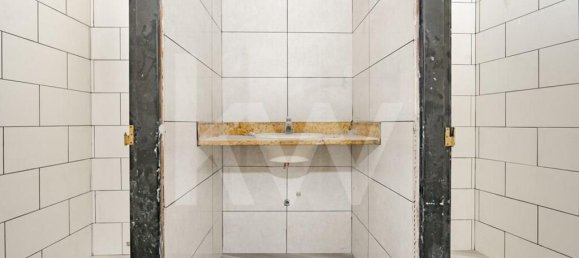 247m² Commercial property in Funchal, Portugal No. 79016 15