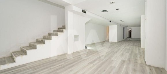 247m² Commercial property in Funchal, Portugal No. 79016 26