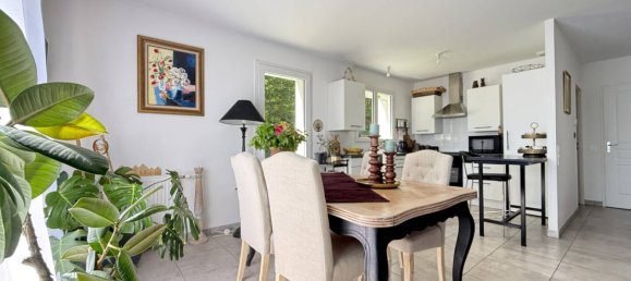 3 bedrooms Villa in Elven, France No. 291331 5