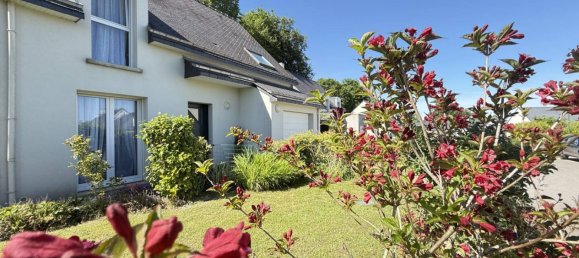 3 bedrooms Villa in Elven, France No. 291331 2