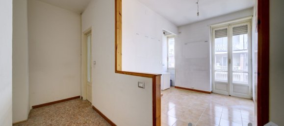 Apartamento de 2 habitaciónes en Turin, Italy No. 81122 8