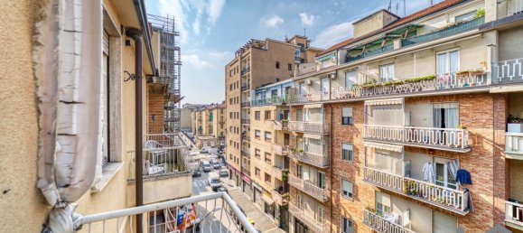 Apartamento de 2 habitaciónes en Turin, Italy No. 81122 19