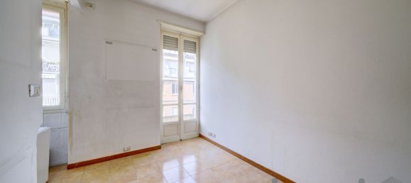 Apartamento de 2 habitaciónes en Turin, Italy No. 81122 9