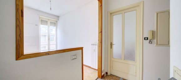 Apartamento de 2 habitaciónes en Turin, Italy No. 81122 16