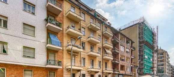 Apartamento de 2 habitaciónes en Turin, Italy No. 81122 27
