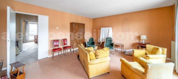 3 bedrooms Apartment in Montrouge, France No. 131146 3