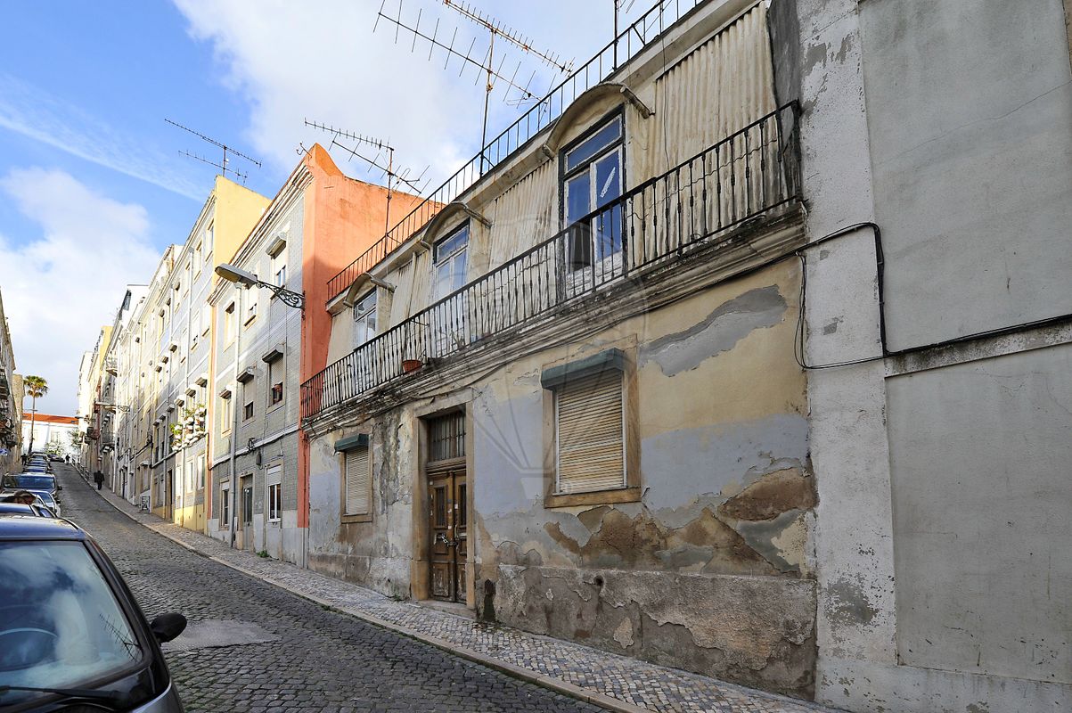 Bâtiment à Lisbon, Portugal 160m² No. 52321