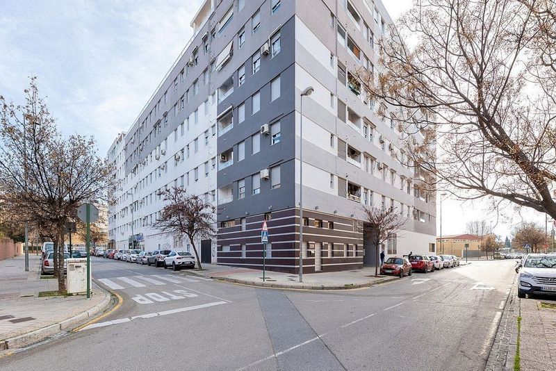 86m² Commercial property in Granada, Spain No. 227766