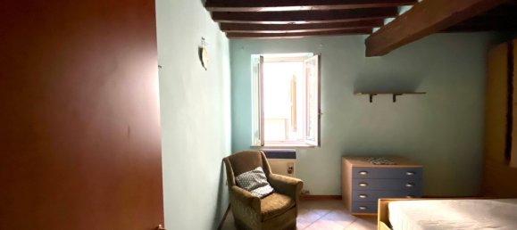 3 bedrooms Apartment in Medesano, Italy No. 377842 9