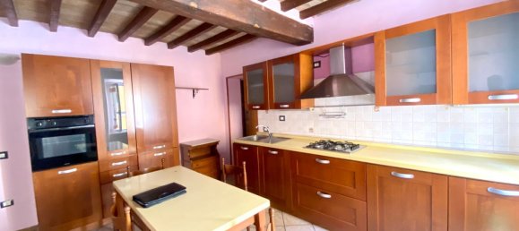 3 bedrooms Apartment in Medesano, Italy No. 377842 6