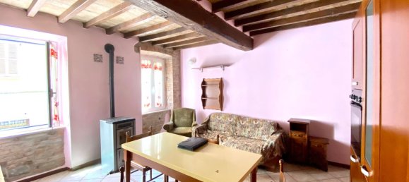 3 bedrooms Apartment in Medesano, Italy No. 377842 4