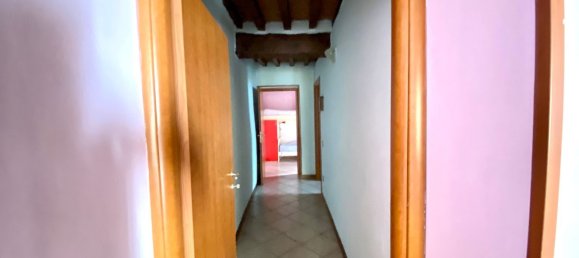 3 bedrooms Apartment in Medesano, Italy No. 377842 7