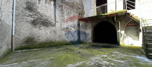 Apartamento de 3 divisões em Montegrino Valtravaglia, Italy N.º 80517 16