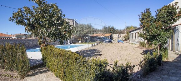 3 bedrooms House in Baracal, Portugal No. 20327 13