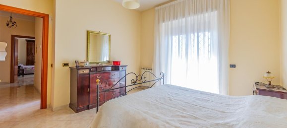 3 Schlafzimmer Wohnung in Rome, Italy, Nr. 339438 25
