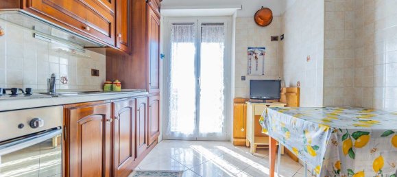 3 Schlafzimmer Wohnung in Rome, Italy, Nr. 339438 4