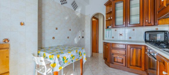 3 Schlafzimmer Wohnung in Rome, Italy, Nr. 339438 27