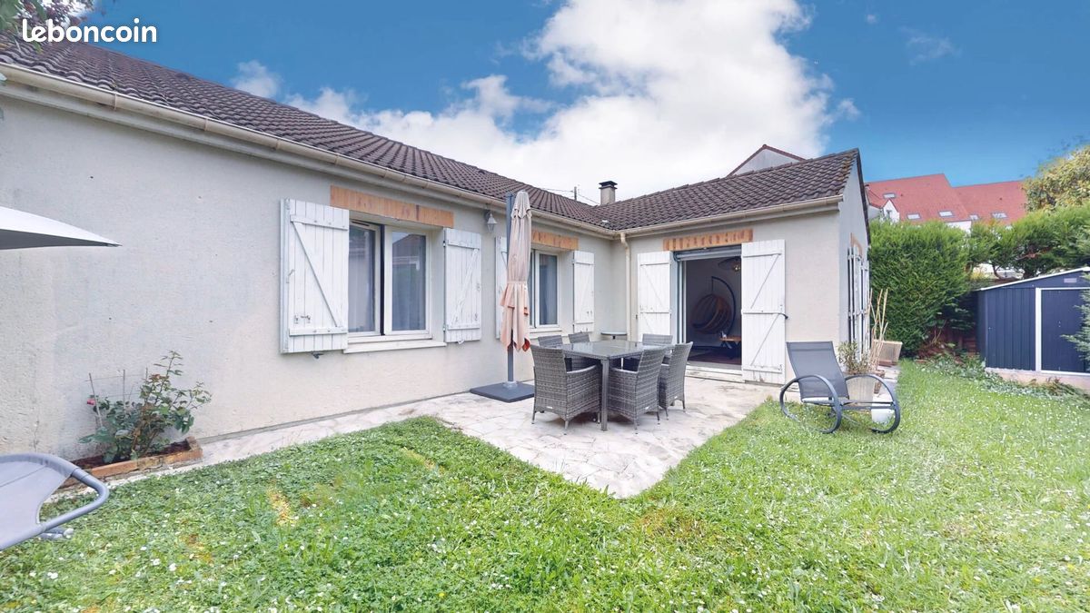 Casa de 3 dormitorios en Pontault-Combault, France No. 333414