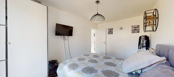 Casa de 3 dormitorios en Pontault-Combault, France No. 333414 10