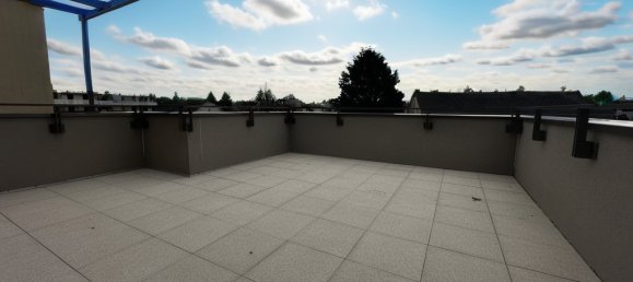 3 bedrooms Apartment in Saint-Jean-de-Braye, France No. 71435 2