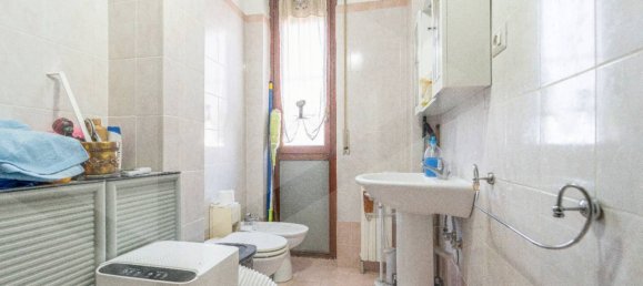 3-Zimmer Gewerbliche Immobilie in Rome, Italy, Nr. 17153 26