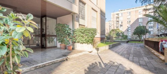 3-Zimmer Gewerbliche Immobilie in Rome, Italy, Nr. 17153 4