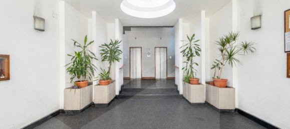 3-Zimmer Gewerbliche Immobilie in Rome, Italy, Nr. 17153 6