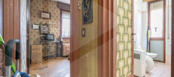 3-Zimmer Gewerbliche Immobilie in Rome, Italy, Nr. 17153 22