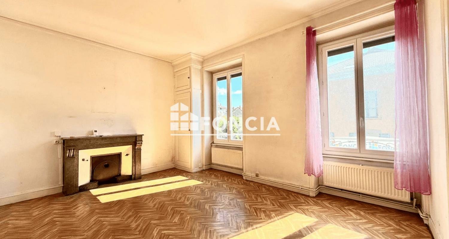 Квартира с 1 спальней в Бургуэн-Жальё, Франция № 300937