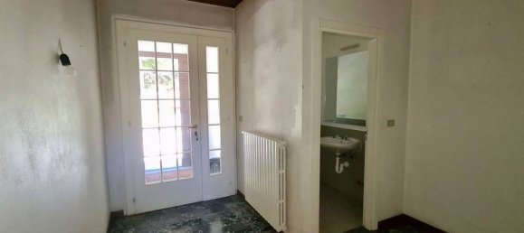 11-salle Villa à Colico, Italy No. 55923 14