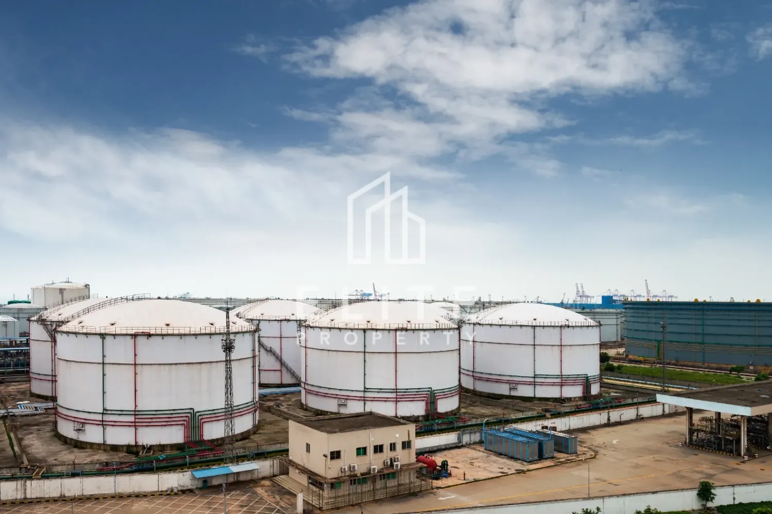 Fábrica en Sharjah, UAE 2545 m² No. 103130