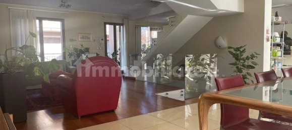 Villa T4 em San Giovanni la Punta, Italy N.º 85889 13