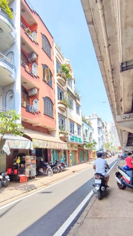 39m² House in District 4, Vietnam No. 13300