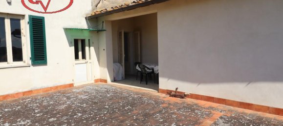 Villa de 5 divisões em Montevarchi, Italy N.º 237396 14