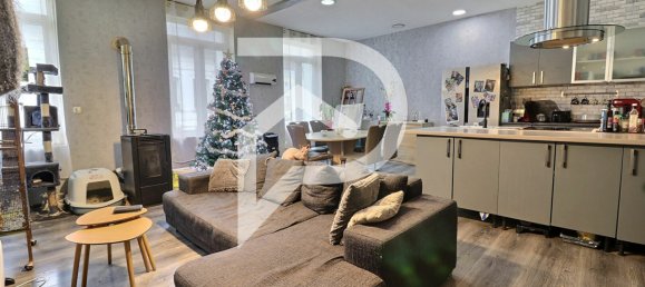 6 bedrooms Building in Caudry, France No. 42569 8