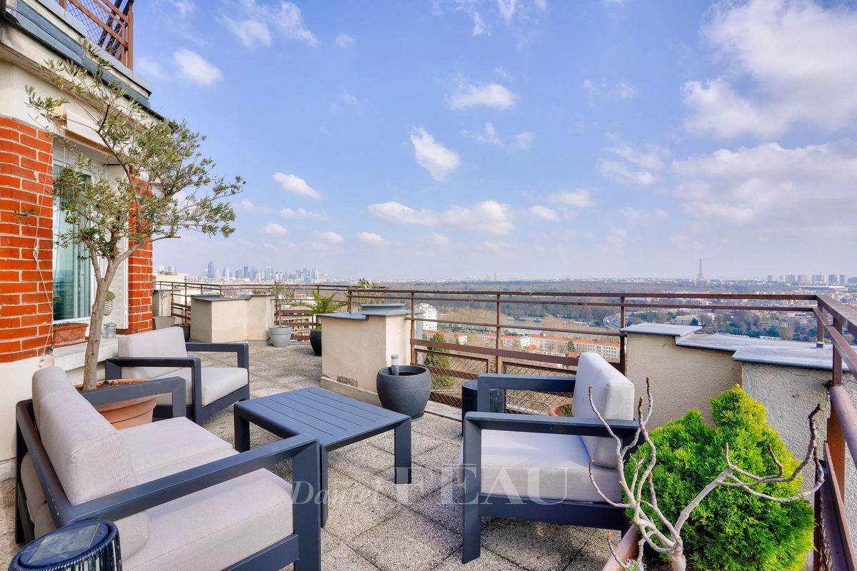 4 bedrooms Apartment in Saint-Cloud, France No. 187600