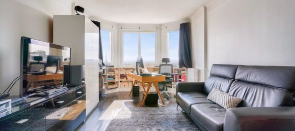 4 bedrooms Apartment in Saint-Cloud, France No. 187600 23