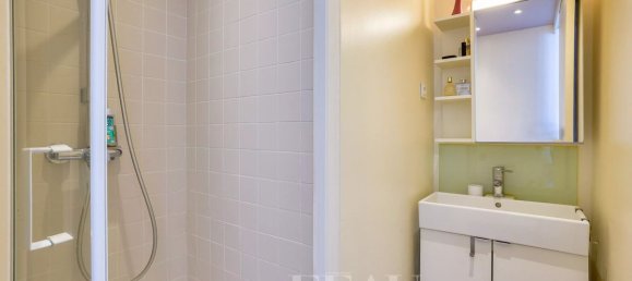 4 bedrooms Apartment in Saint-Cloud, France No. 187600 25