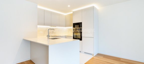 Квартира с 3 спальнями в Вила Нова ди Гая, Португалия № 239140 10