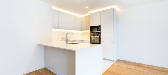 Квартира с 3 спальнями в Вила Нова ди Гая, Португалия № 239140 9