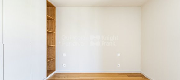 Квартира с 3 спальнями в Вила Нова ди Гая, Португалия № 239140 15